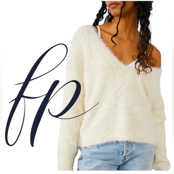 Free People Serendipity fuzzy cozy stretchy sweater - Picture 1 of 6